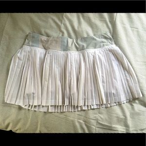 White Lululemon Pleat To Street Skirt Sz 10